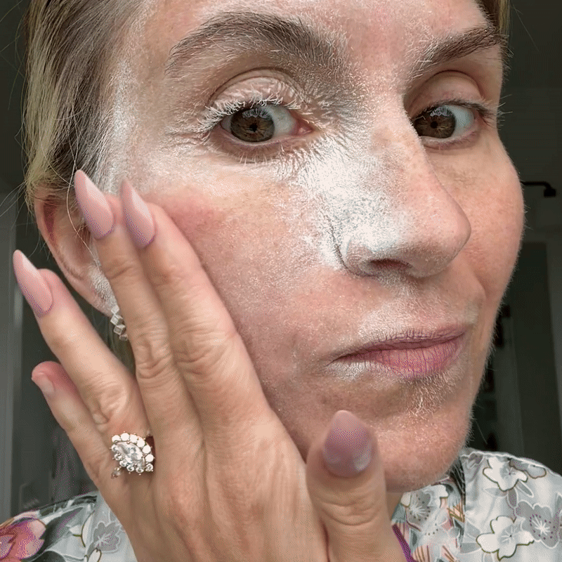 Instantly reveal glowing skin
